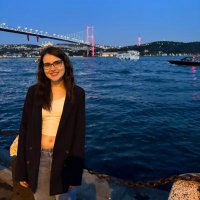 Büşra. (@b_gnl) 's Twitter Profile