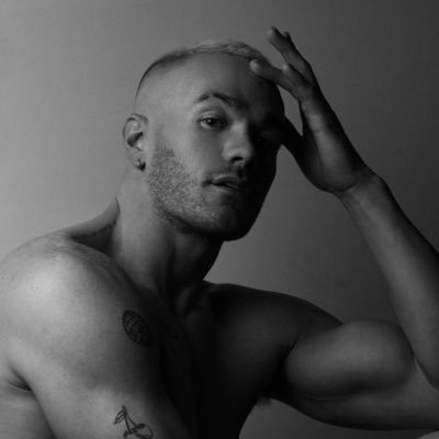 Tom Profile