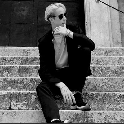 Prettyboyjoslo's profile picture. Poet, Philosopher, Rapper