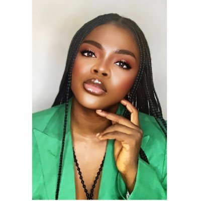 Since you’re here 🙃 I make yummy cakes and surprise 🎁 deliveries in Lagos & Abeokuta👇🏻 @houseofwinie_ng click on link to order 👉 https://t.co/t1LZckOIVX