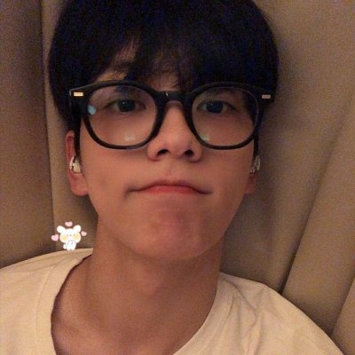 cutekiess's profile picture. ⋆｡𖦹 hey hey– #svtxt 's looover ⭒˚｡⋆