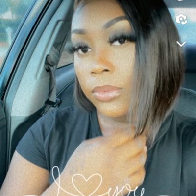 Romans 5:8❤️ | Worshipper 🎤| 🇭🇹 | Daughter of a King 👑