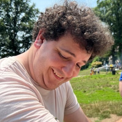 dayflowerstudio's profile picture. creative tech, web, sound designer & founder of dayflower • i do custom sites, interactive installations, startup branding & more • jaytobin@dayflowerstudio.com