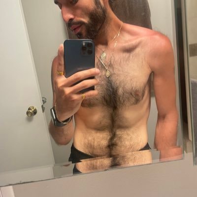 AlexanderLS2022's profile picture. Top