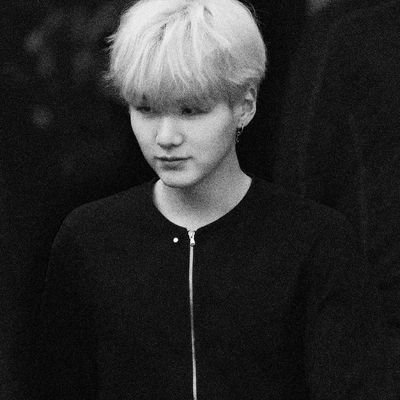 yclvers's profile picture. 𐙚: 君は僕の血管を流れている、それは変えられない ─913