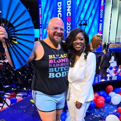 I'm a writer, singer, and activist. I tweet about anything from foreign policy to food to drag queens, sometimes all at once. RTs ≠ endorsement