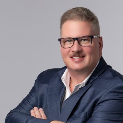 Director of Product Marketing at @Guidewire_PandC covering #InsuranceSuite and #ClaimCenter. Passionate about #Insurance #PublicSpeaking #Insurtech and #DEI