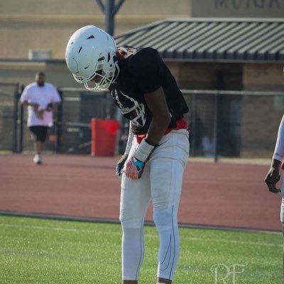 Tulsa central class of 2026🏈🏀 @tulsa_go | #9 6’2 170Lb free safety/nickel/ receiver|3.7 gpa email: ralphstokes855@gmail.com ☎️9189863872