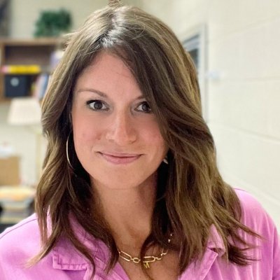 MelFran1025's profile picture. https://t.co/n3vAdS0ZTC.DOCTOR-ISH