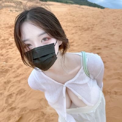 Z0fDxhpXkB15150's profile picture.
