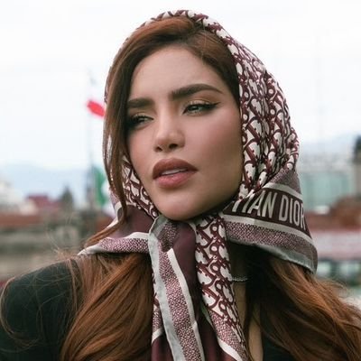 Your #1 source for the latest news from Mexican singer, influencer, and businesswoman Kim Loaiza. | Fan account • Not associated with person in profile.