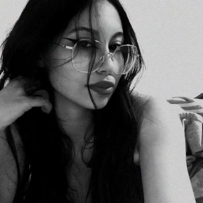 shes a 10 but she knows shes a 10 🙇🏻♀️💕
btw aqui so tem merda (perdi a minha outra conta).
ig: bratzz.s1lvaxpt