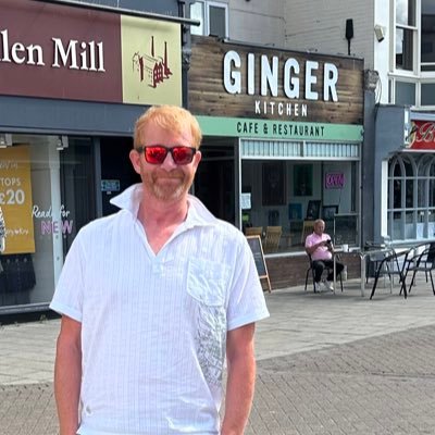 64 year old ginger grandad and proud of it - loves aviation - photography-petrol head - aerial rigger and electronics engineer - loves life/wife and family