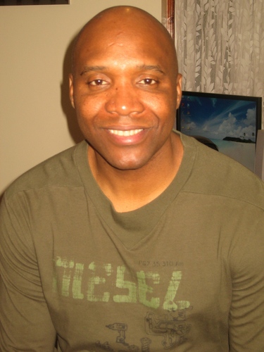 EarnOnlineLtd's profile picture. Hey everyone, I am interested in making money online and internet marketing. Please visit for more info: http://t.co/QW1PQtWtww