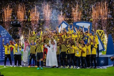 AliB233A's profile picture. _ان لم يكن الود من القلب منبعه
_فسلامآ على الود ومتصنعه.🦋🖤