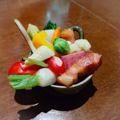 雑食電飾モデラー兼、ディーラー名「MILKSEAFOOD」 @milk_s_f 代表のアヌでございます。原型はZBrush。静岡ホビーショーではサークル「ウルカノプス」に所属。昼間はホビーの世界首都静岡で商社屋さん。