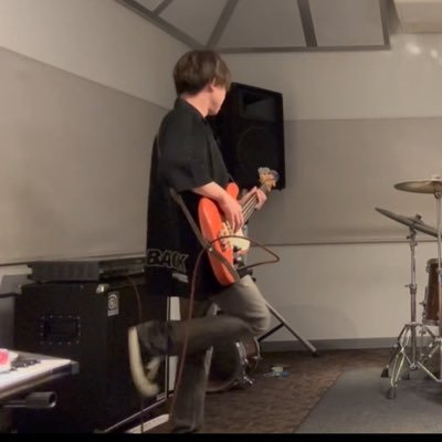 SCANDAL TOMOMI JAZZ BASS®︎🎸BMW MINI CLUB MAN🚗Line of sightが最高に好き 最近LiSAも