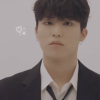 λ°μ γ (@jeonwof_) 's Twitter Profile