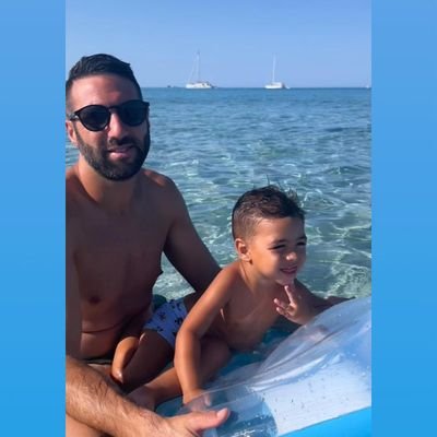 fmanca94's profile picture. 