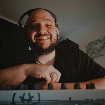 🎶 MUSIC PRODUCER
🎹 OVER 800 HARDEST BEATS
💎 #Trap / #BoomBap / #WestCoast / #Detroit