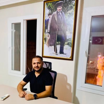 Kendi öz yurdumda ben miyim garip? Beni bir köşeye atan utansın. Eğilmiyor diye,kurdu hor görüp, İti el üstünde tutan utansın! .. 𐱅𐰇𐰼𐰰