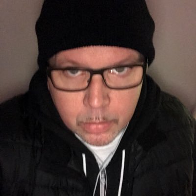 MD Alternative National Treasure Dark Mode Since 1970