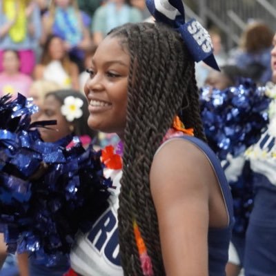 IyanaG6's profile picture. SHS Varsity Cheer. Class of 26’ 17.