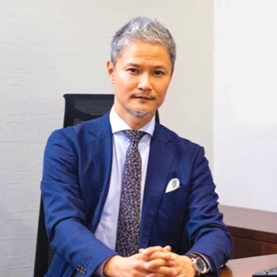 『 緊急度は低いが、重要度が高い業務改善 』をボトムアップで解決します。株式会社イーストブロー代表取締役／30歳までバンドマン／業務改善一筋16年／中小〜大手企業まで対応／経営者が諦めかけた・社員が困っていた「 なんか違う 」を全て解決します。