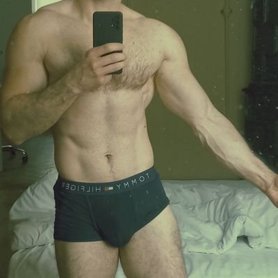 Simple muscle boy)