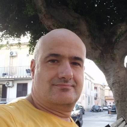 Ogni “tic-tac” è un secondo della vita che passa, fugge e non si ripete. E in essa c’è tanta intensità e interesse che il problema è solo saperla vivere F.Kahlo