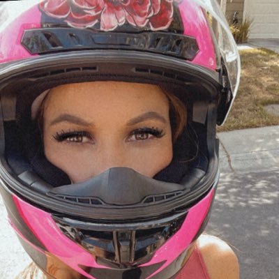 xashleynicolex3's profile picture. 🏎️🏍️ Fast rides, hot vibes 💋 | Music🤠, tattoos🩸 🏁⚡️🎶💉 | I don't respond to DM's here 🔥🔞