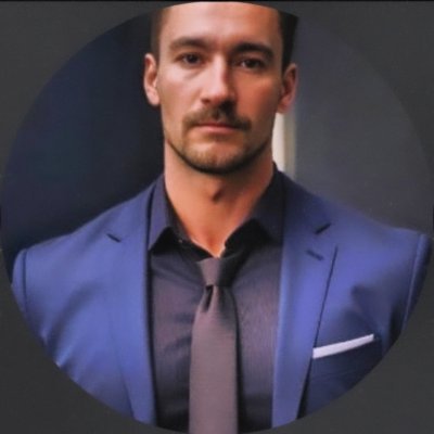 EviLiuZ's profile picture. 🇨🇴 Colombian 🌐 Geopolitics & Languages Professor 🍎👨🏻‍🏫 Political Journalist 💻📡
Friend, Father and Son.❤️