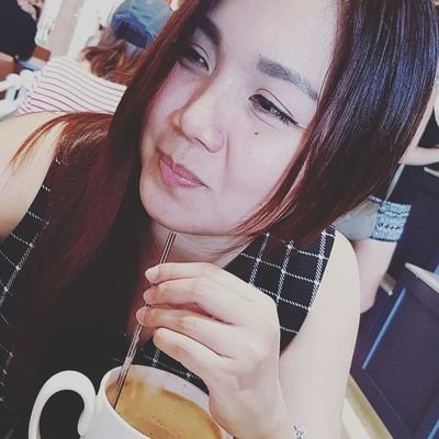 IamSylvanHunter's profile picture. Urban jungle trekker • Part-time card slinger • @compLexity alumnus