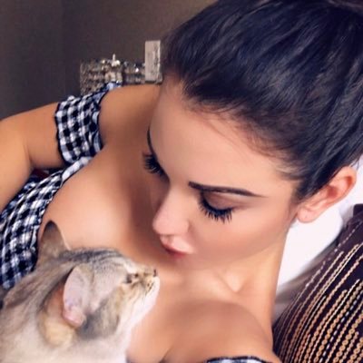 RebeccaNic4049's profile picture. I’m looking for a good man