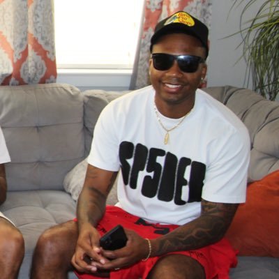 _sszo's profile picture. UNCP Alumnus