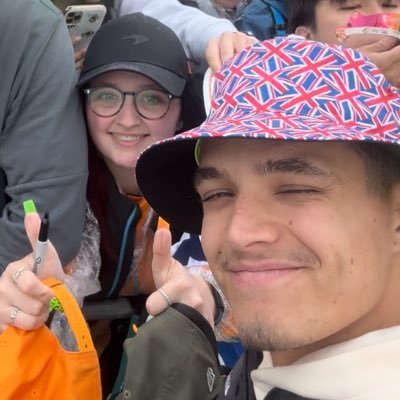 the girl who hysterically cried when she met Lando