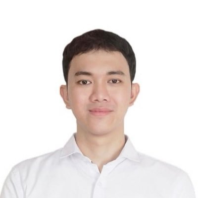 triasgarindaR's profile picture. My smile is secret power.