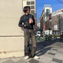 Noddeth5bJtEP's profile picture. 