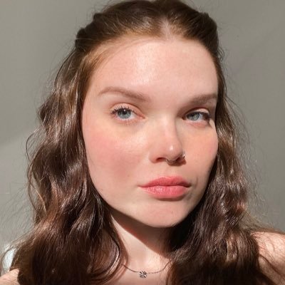 bacchante ♥ sparkly bi ♥ she/her ♥ 26 ♥ larries dni ⋆.ೃ࿔*:・carry the feeling!⋆.ೃ࿔*:・