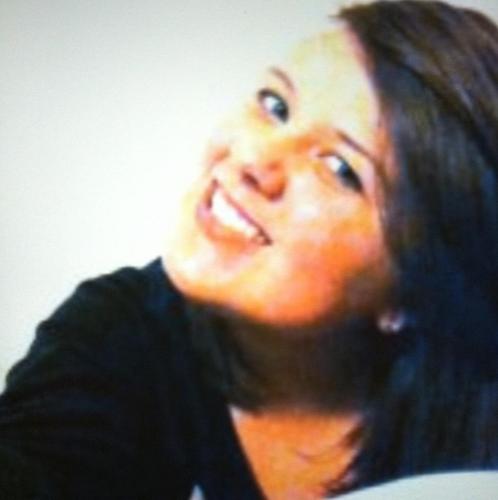 kaitlyn. senior of LMS. ;) TAKEN 3 #Drizzy; softball soccer & cheer! follow me! :)