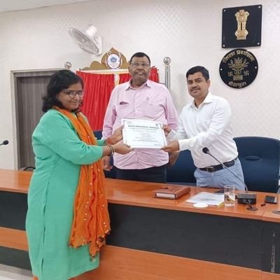✴️District Programme Officer at UNICEF India
✴️Ph.D. in Commerce (LNMU)
✴️PGDRD Gold Medalist
(IGNOU), New Delhi. ✴️All India Rank 1st. ✴️https://t.co/z8ikkp7Goo (LNMU)✴️