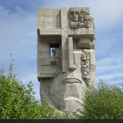 Upupafelice's profile picture. "Tieni saldo quello che hai, perché nessuno ti tolga la corona."