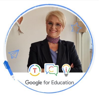 Docente di Lettere e giornalista. Google for Education Trainer, Coach e Innovator. Appassionata di didattica digitale creativa, inclusiva e immersiva.