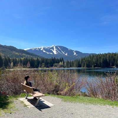 Pharmacist-turned-software engineer. MSCS Gatech. Working on Projects, Twitter apps on Chrome:https://t.co/ZPxMcT7thf