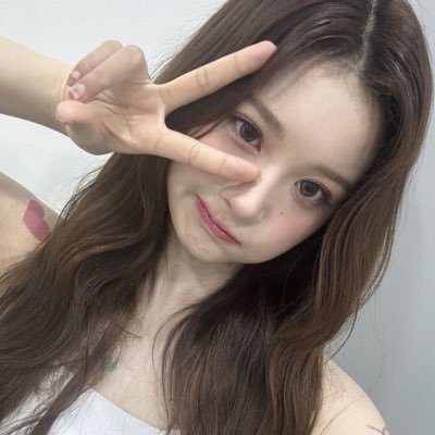 거래는 연락순이 아닌 입금순으로 진행합니다 / 국제 EMS 배송 가능 / 미개봉상품 하자 및 누락 책임x / 반송 품목 폐기