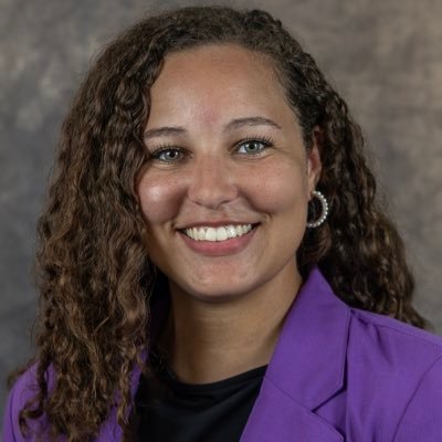 Head Volleyball Coach at Knox College and Assistant Athletic Director 🏐💜💛🦊🔥
