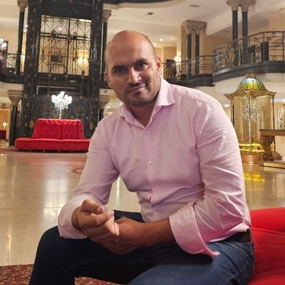 elpsicodiego's profile picture. Tus emociones son como un río y cada palabra o experiencia vivida una roca que modifica su curso.