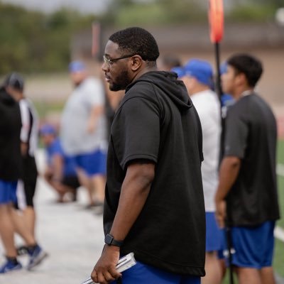 English teacher | WR/DB football🏈 | boys basketball 🏀