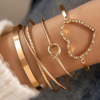 TEENAHtayo's profile picture. Thoughts 🕊️
Vibes ✨
Growth✨