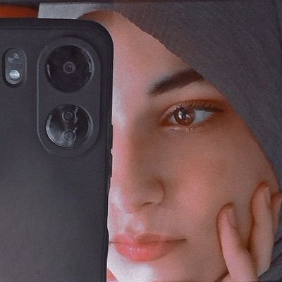 عجب حلاوتی دارد مرگ! اگر انسان در راه آرمانی معتبر بمیرد، مثلا وطن
Instagram:https://t.co/WuMflgxnfs🇮🇷